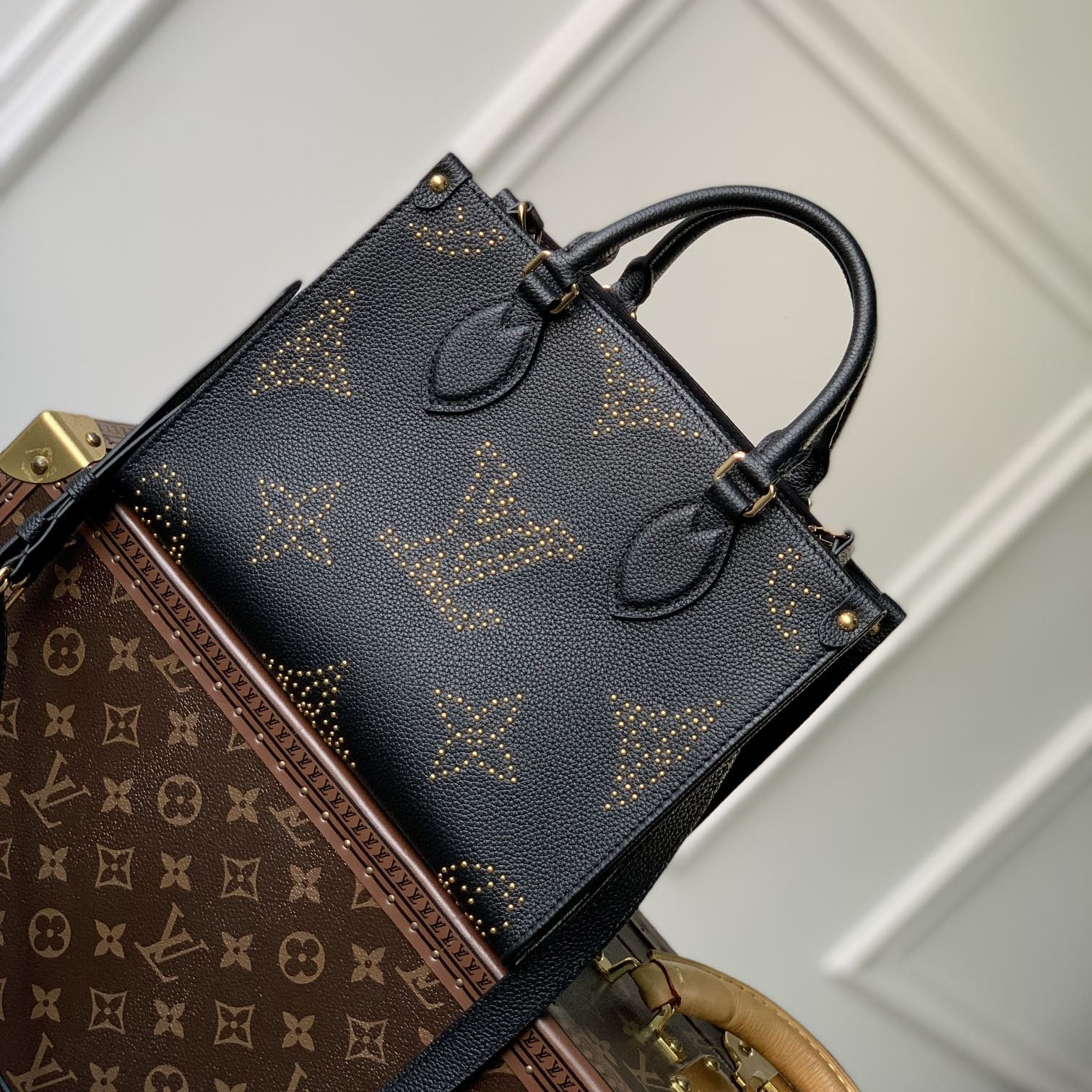 LV Shopping Bags